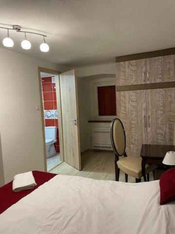 Romantic Hotel Centar Omisalj Ngoại thất bức ảnh